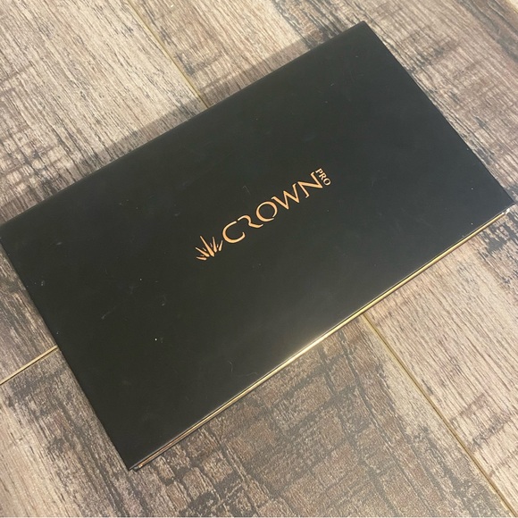 Crown Pro 10 Color Fuego Collection - Picture 3 of 3